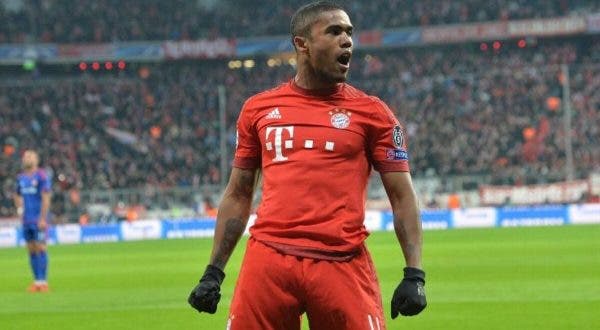 Douglas Costa analiza su posible salida al Betis