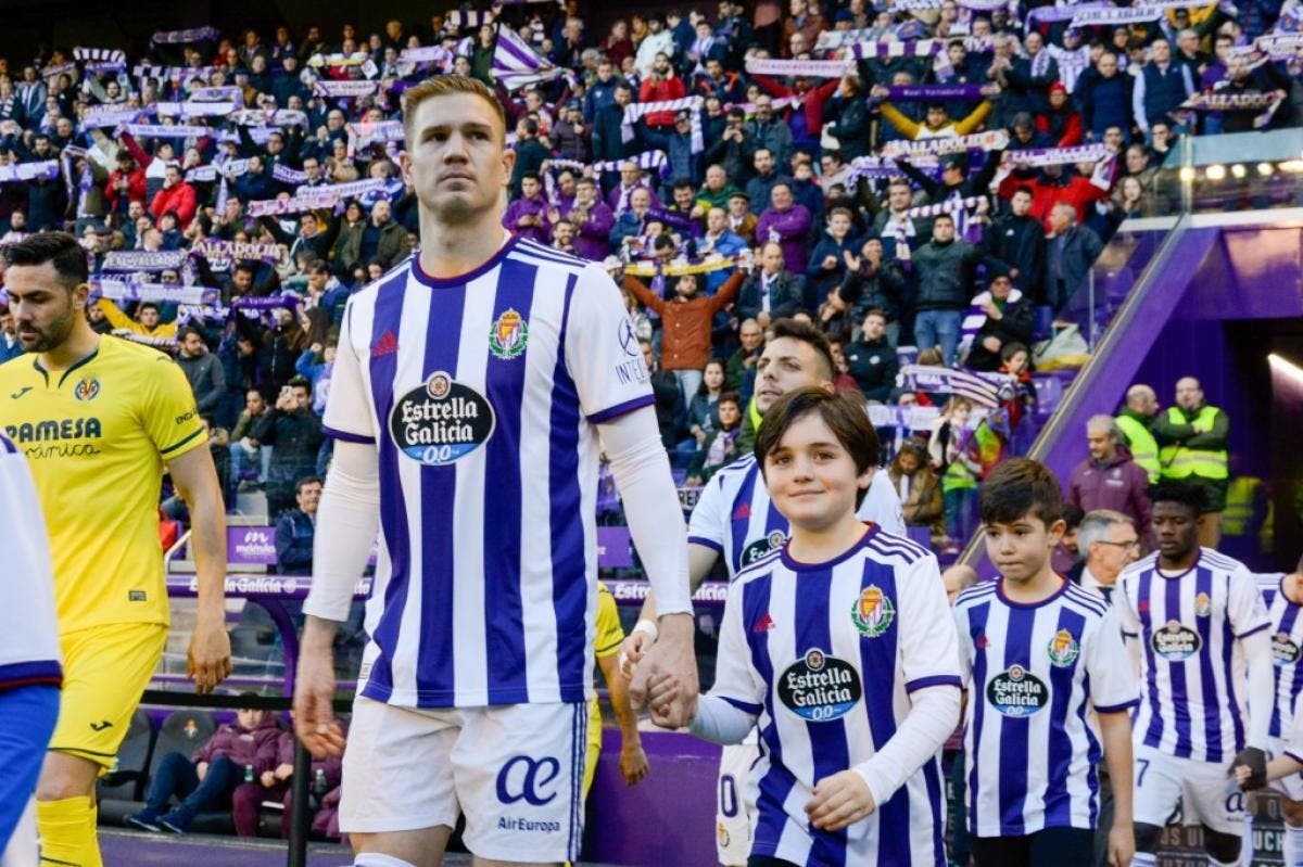 El Real Valladolid negocia con el Inter para relevar a ...