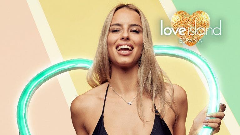 Love Island Carla