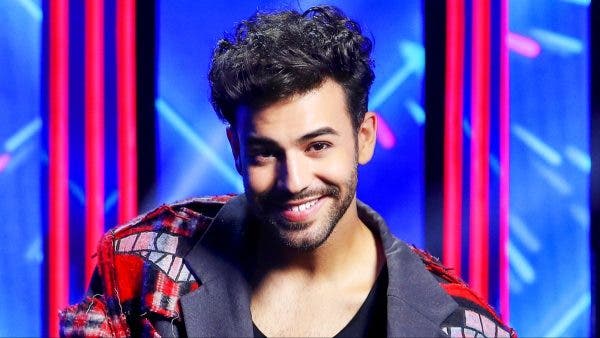 Agoney cara suena