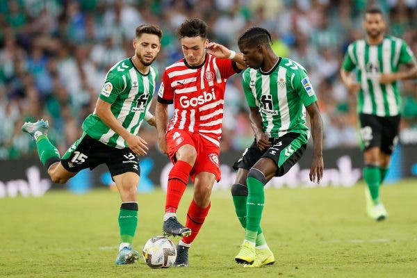 Girona FC tiene plan para sustituir a Arnau Martínez en el mes de enero