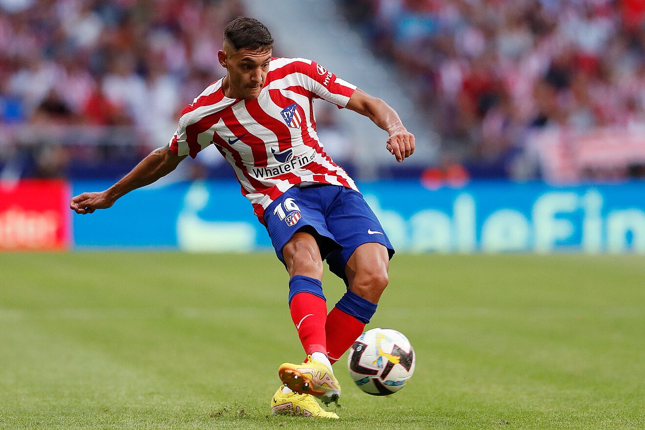 Nahuel Molina pide cita en los despachos del Atlético: Simeone tiembla