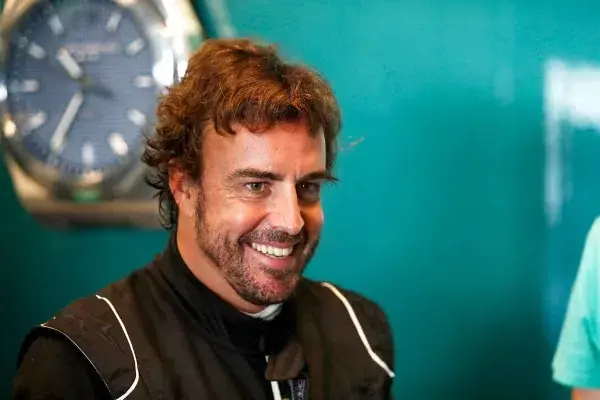 Fernando Alonso es optimista con Aston Martin en 2023
