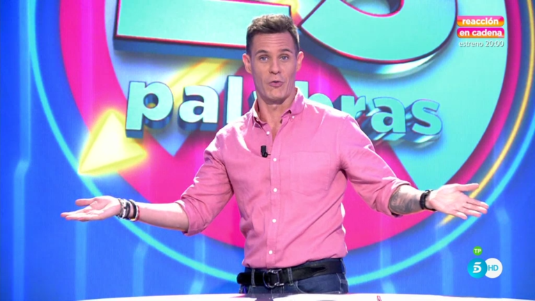 Christian Gálvez presentador de 25 Palabras