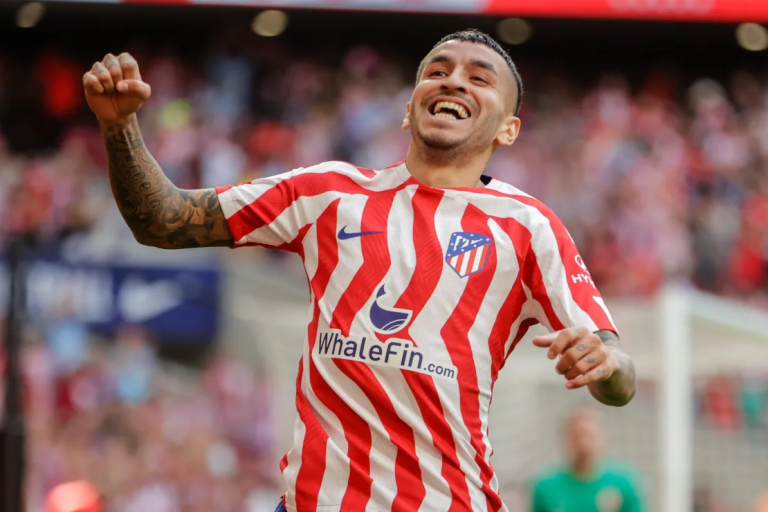 Correa podría salir este verano del Atlético