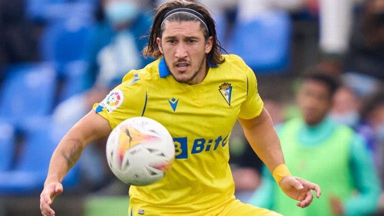 El Cádiz CF quiere un último servicio de Espino