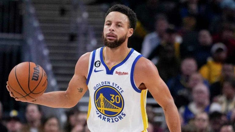 Curry pide un nuevo alero a los Warriors