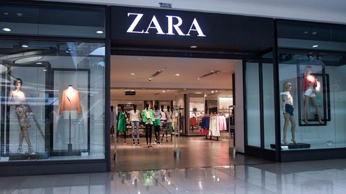 vestido corto Zara
