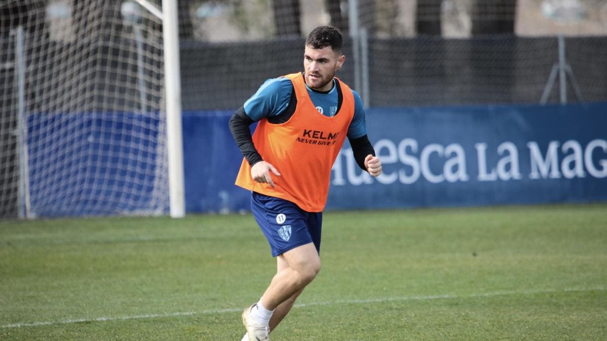 Javi Galán se aleja del Atlético