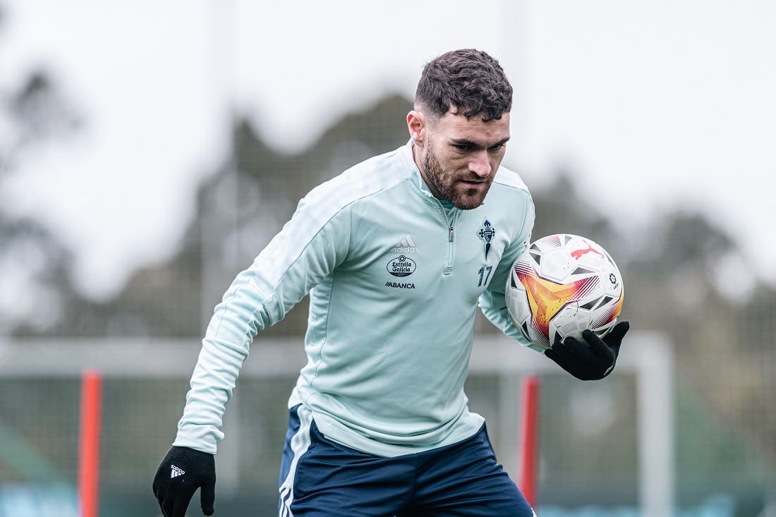 El Celta teme no vender a Javi Galán