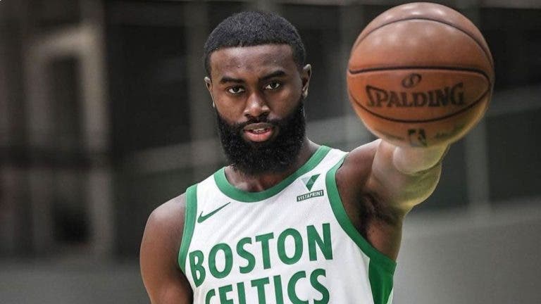 Jaylen Brown seguirá en Boston Celtics