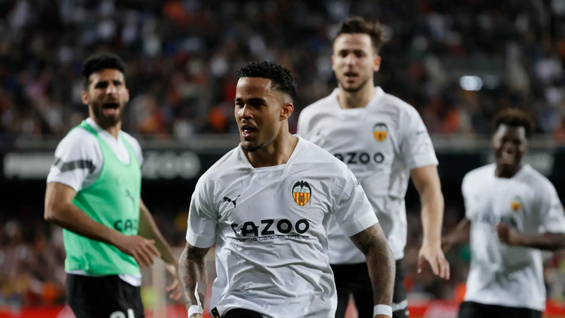 Justin Kluivert vivirá sus últimos partidos con la camiseta del Valencia CF
