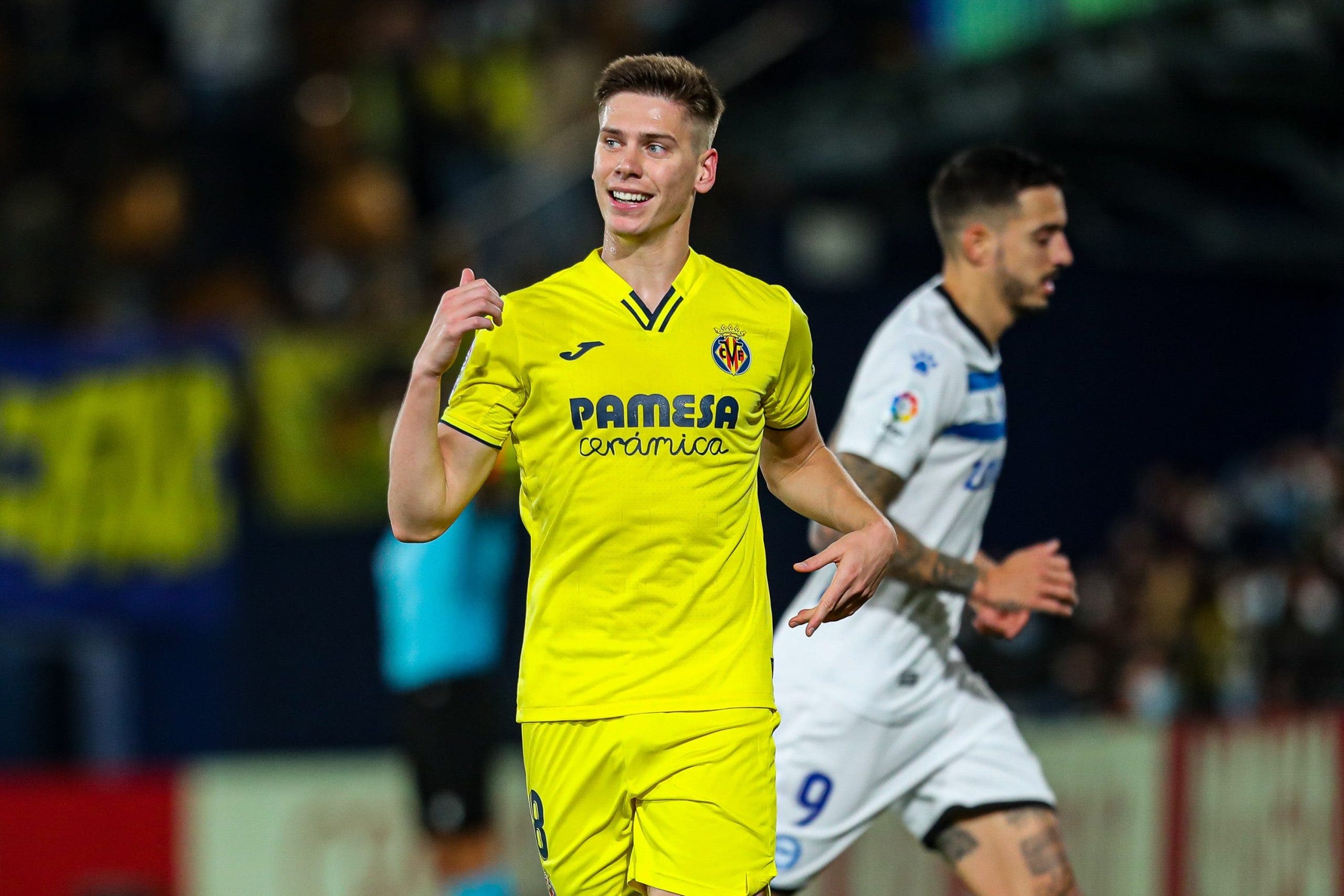 Foyth se aleja del FC Barcelona