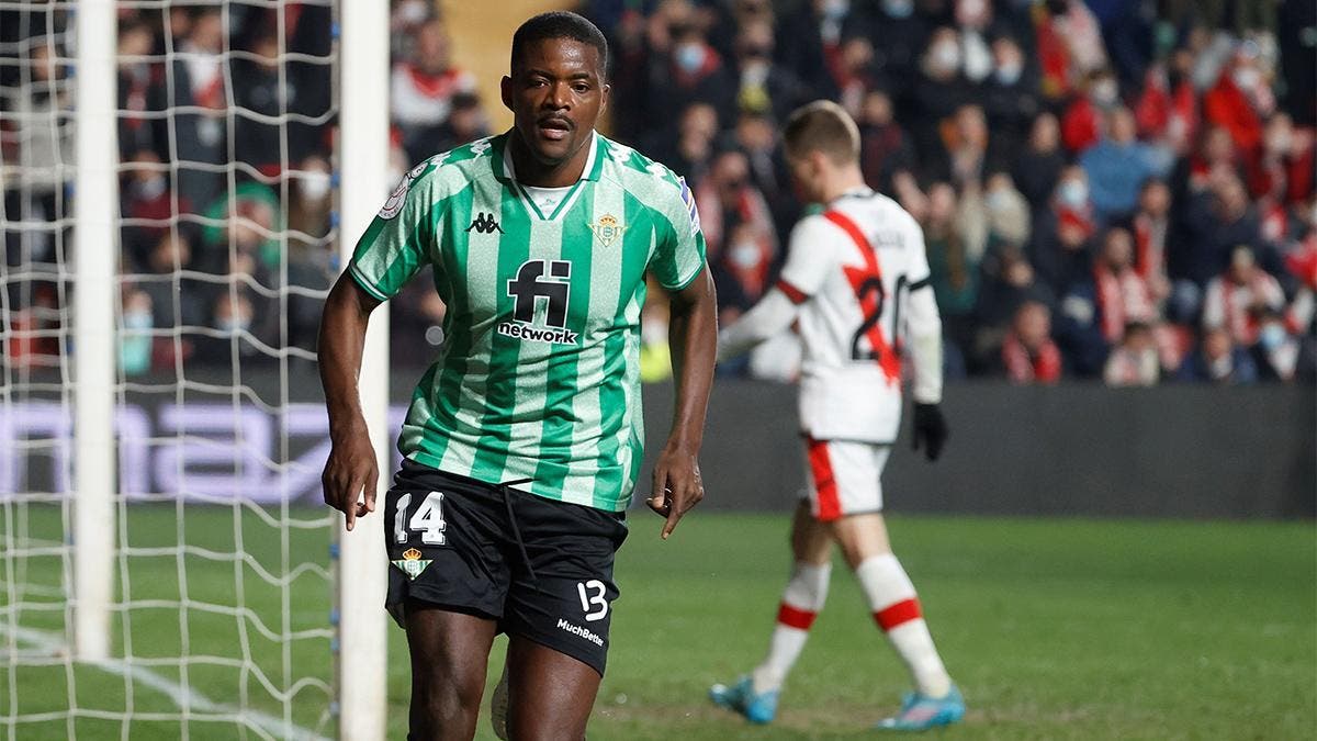 William Carvalho, con un pie fuera del Betis