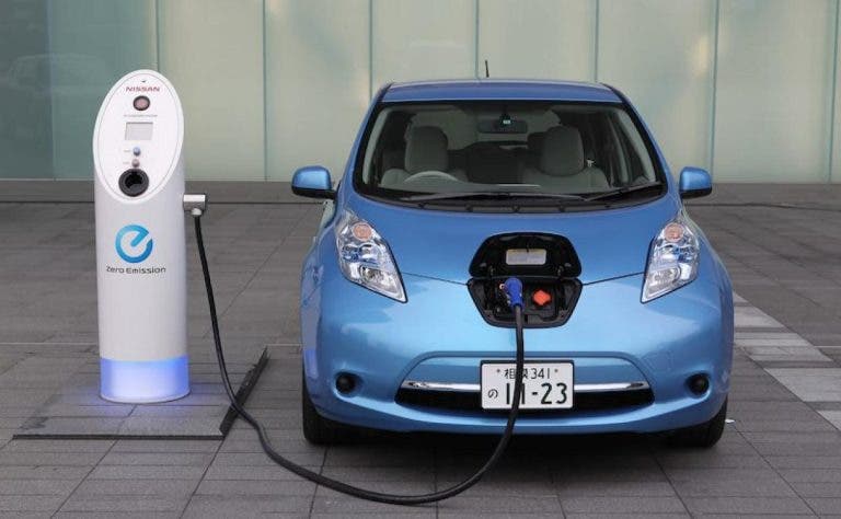 ayuda gobierno coche eléctricos