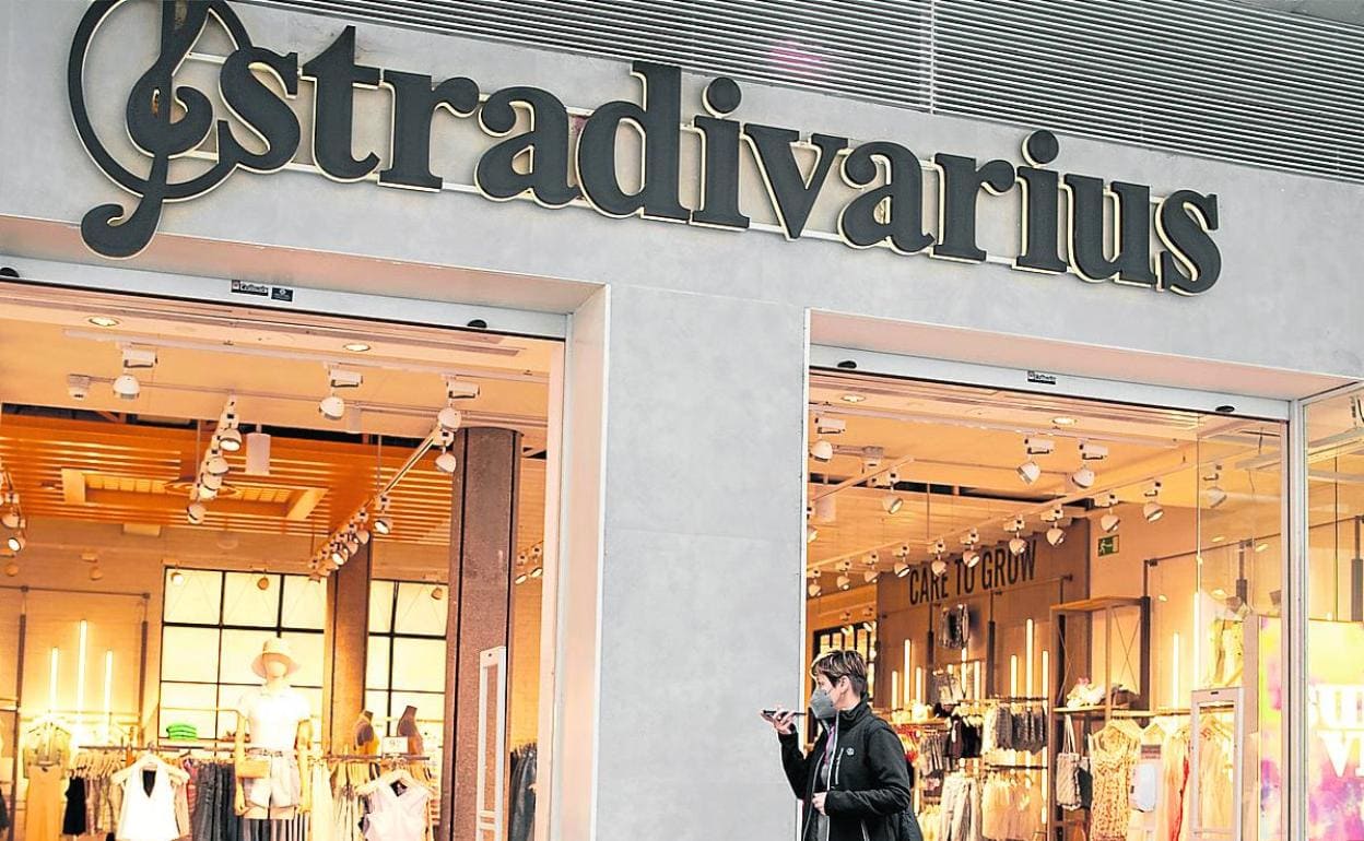 vestido largo Stradivarius