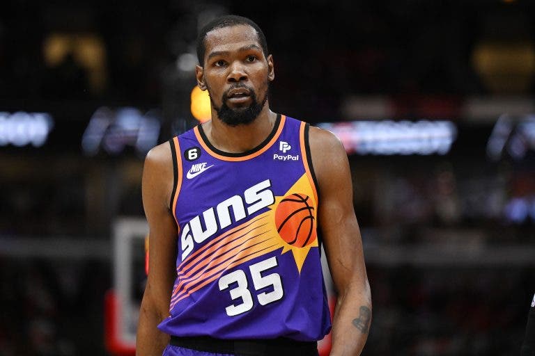 Durant pide un nuevo movimiento a Phoenix Suns