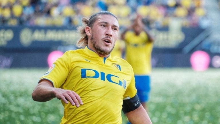 Osasuna busca alternativas a Espino