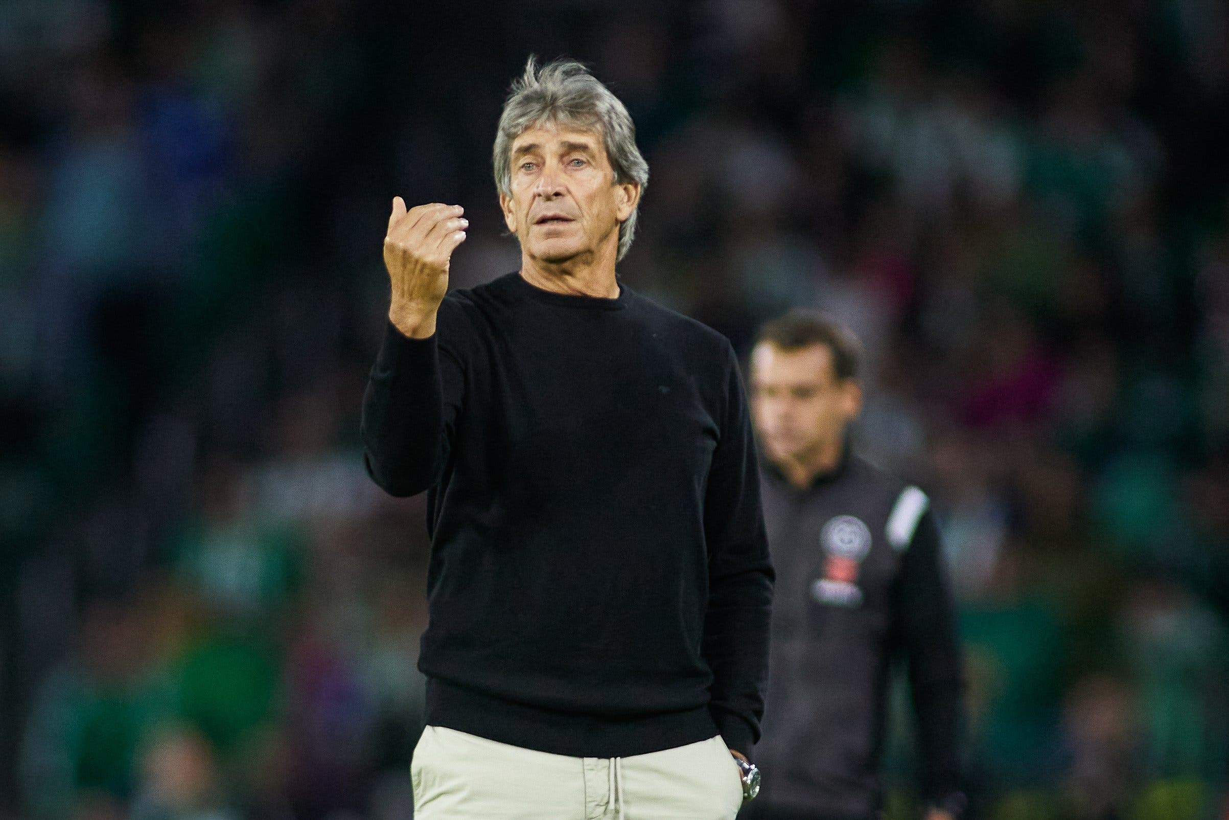 Pellegrini quiere un nuevo central en el Betis