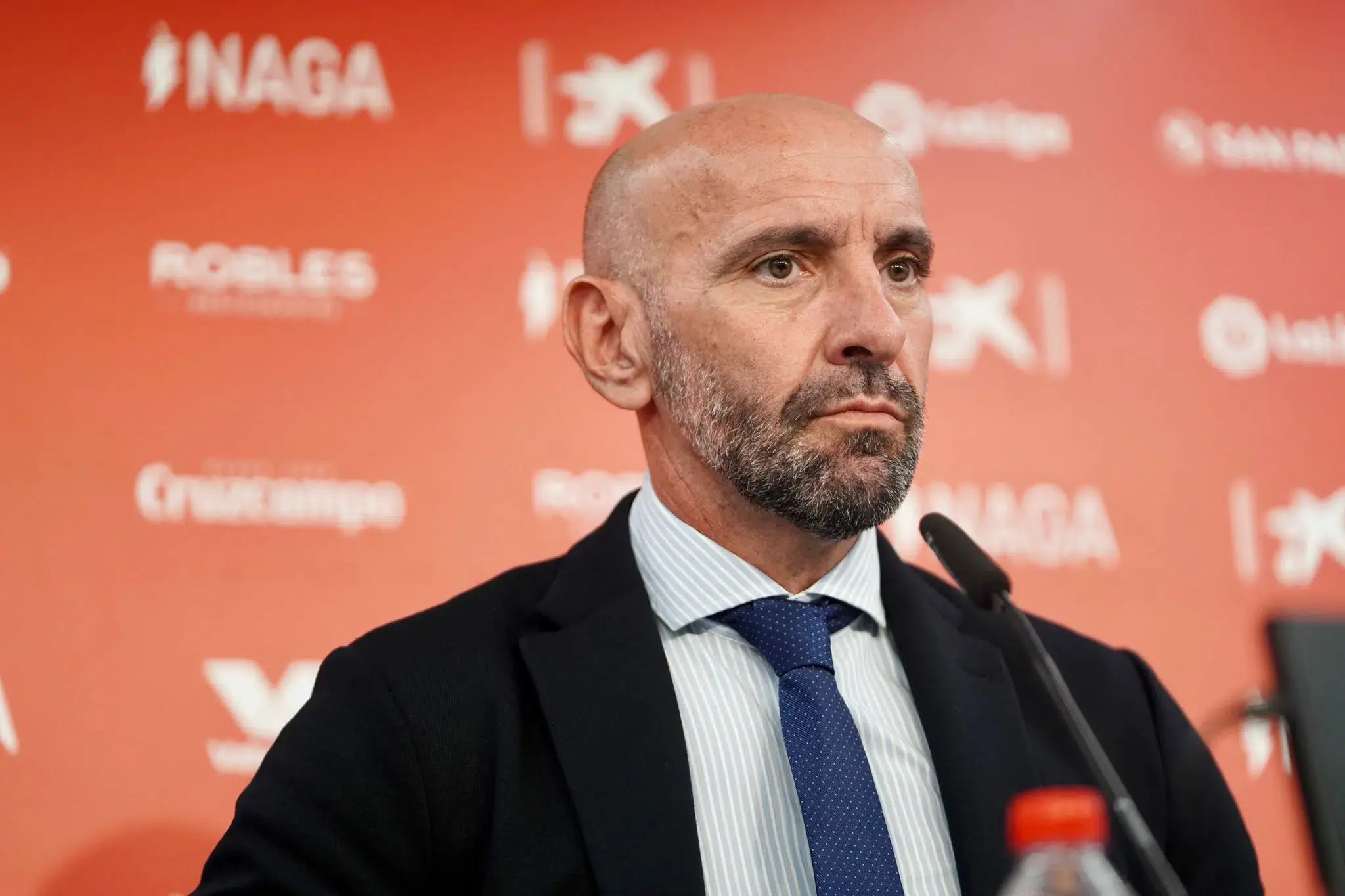 Monchi ha dejado varios problemas en el Sevilla FC