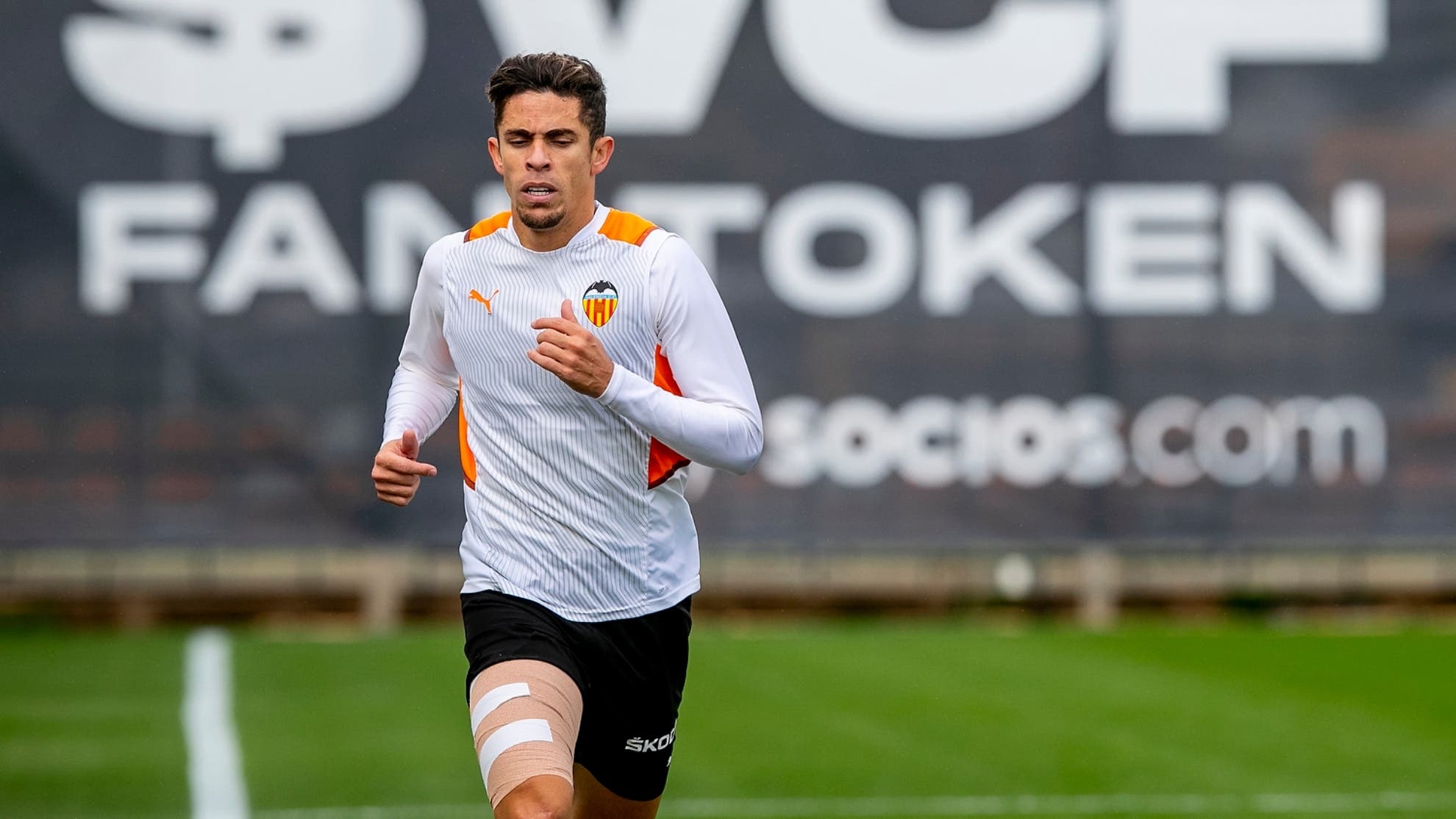 El Valencia CF quiere que Gabriel Paulista salga este verano