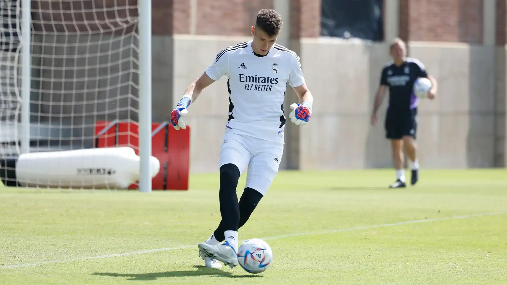  Lunin Real Madrid 