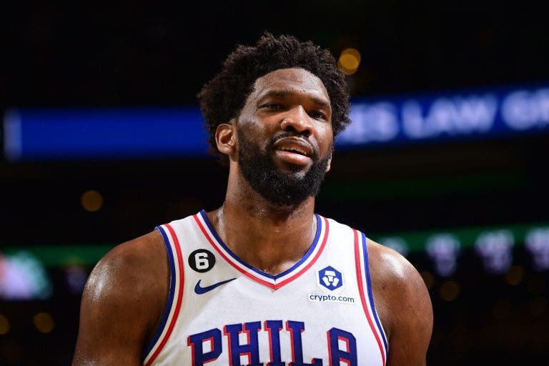 Embiid podría acabar en los Blazers