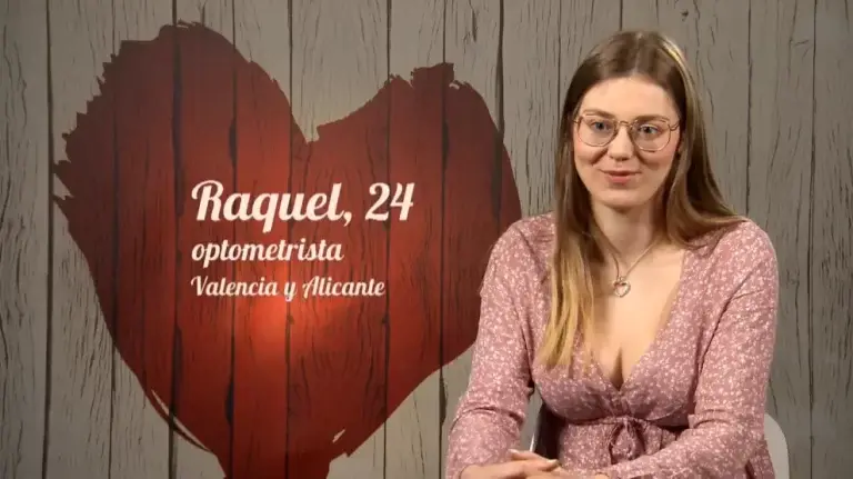 Retrato de Raquel durante su entrevista en "First Dates".