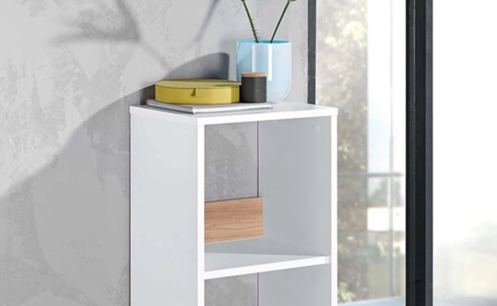 Imagen referencial de una estantería similar a la estantería Ikea