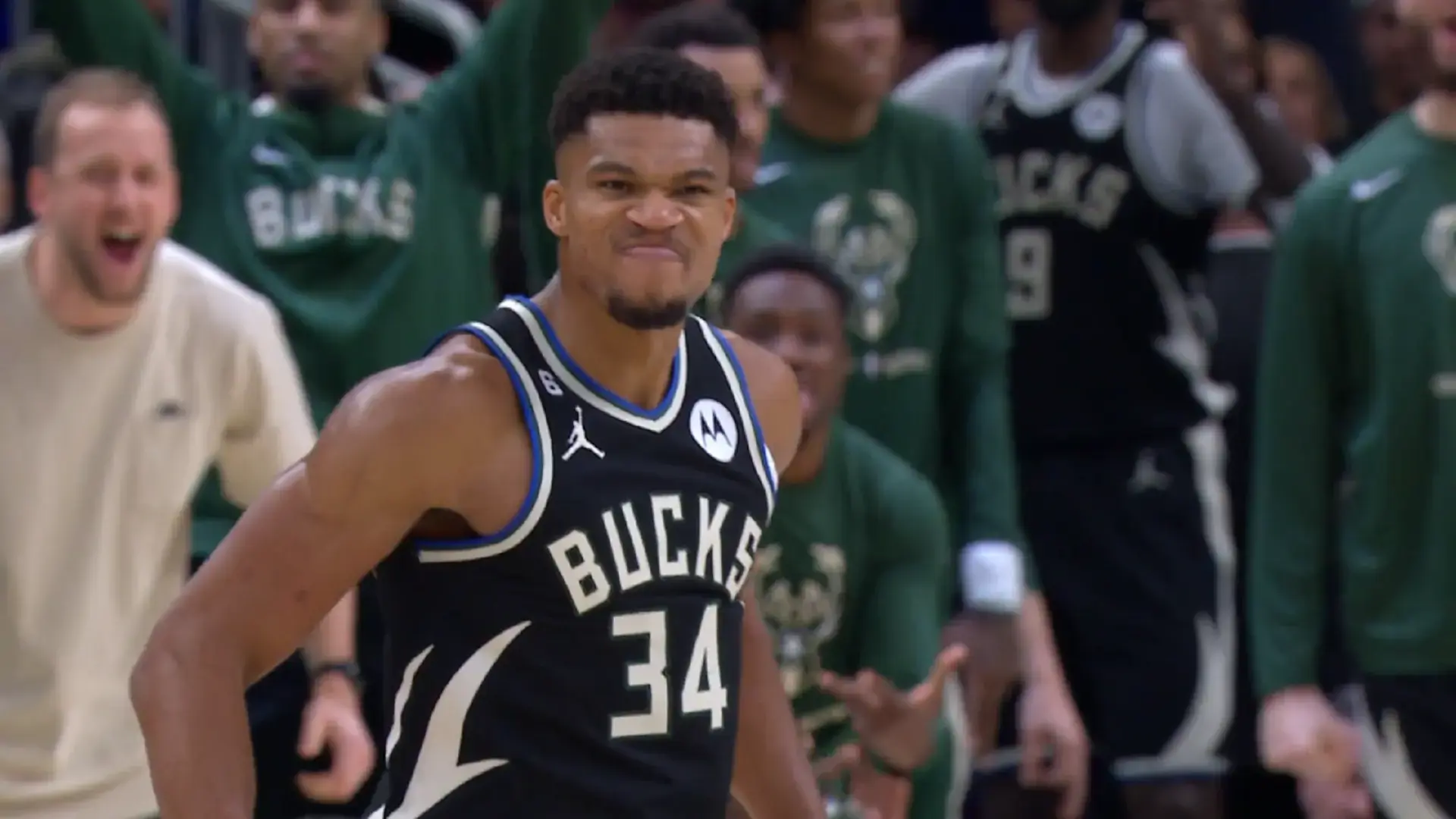 Antetokounmpo bucks 