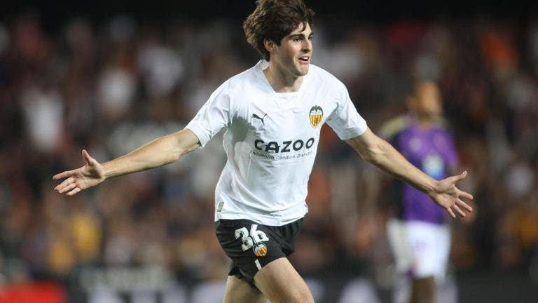 Javi Guerra, la nueva estrella del Valencia CF