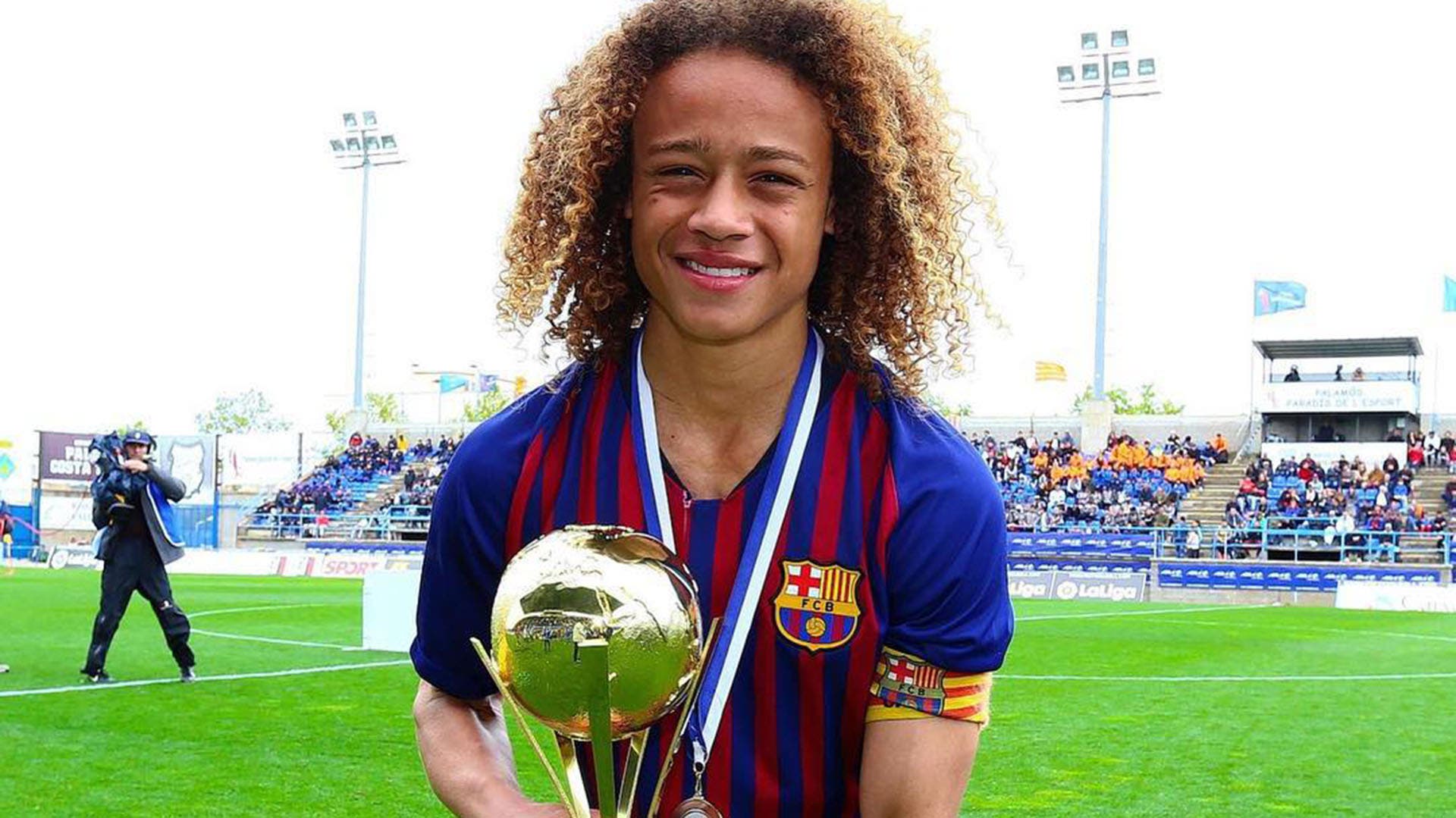 Xavi Simons Barcelona