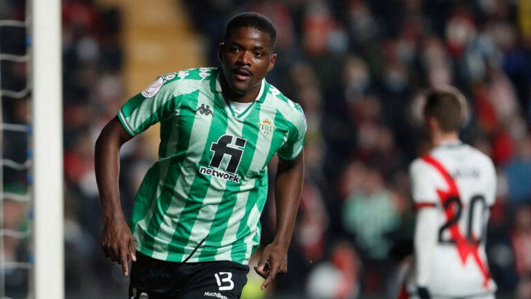 William Carvalho apunta a titular en el Betis