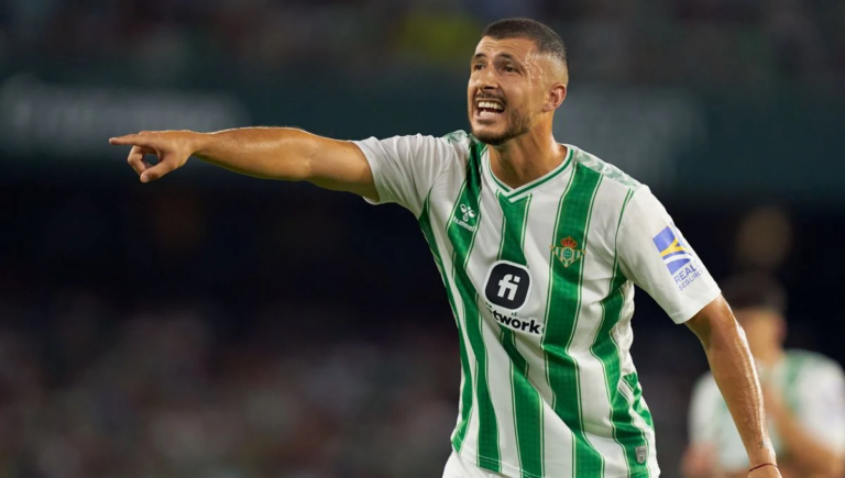 Guido Rodríguez, molesto con el Betis