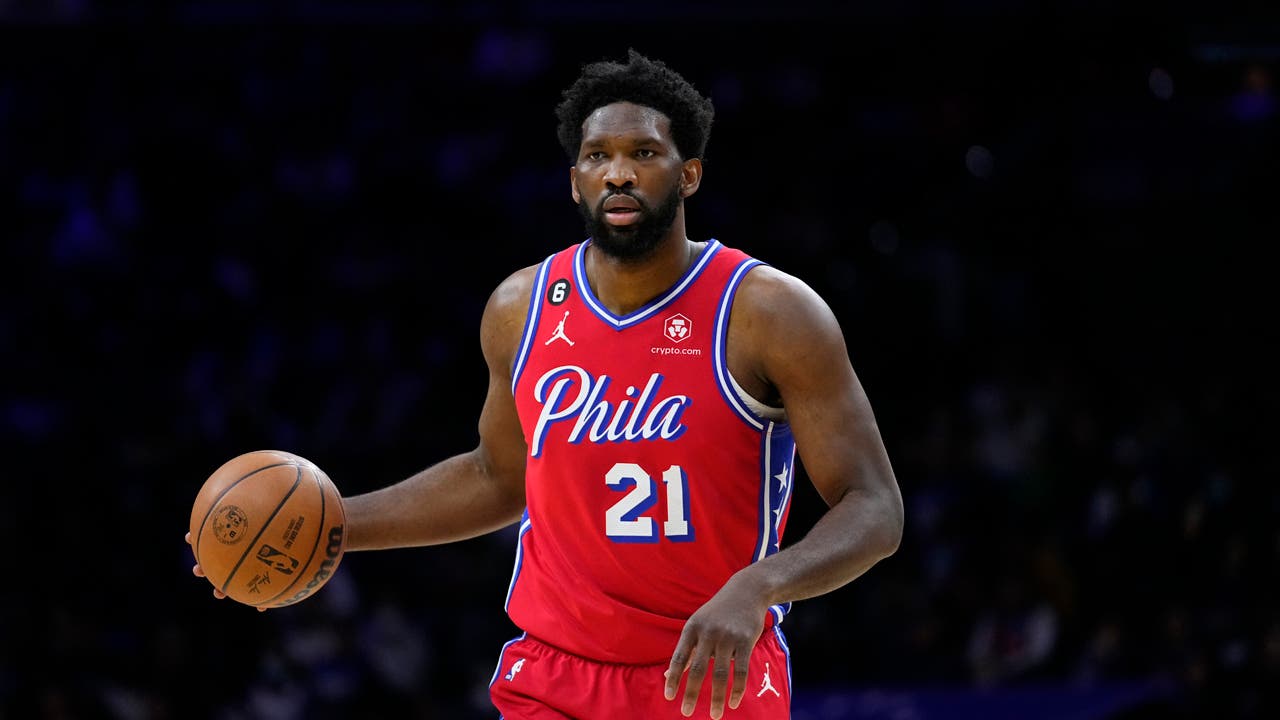 Joel Embiid, desesperado con la situación de los Sixers