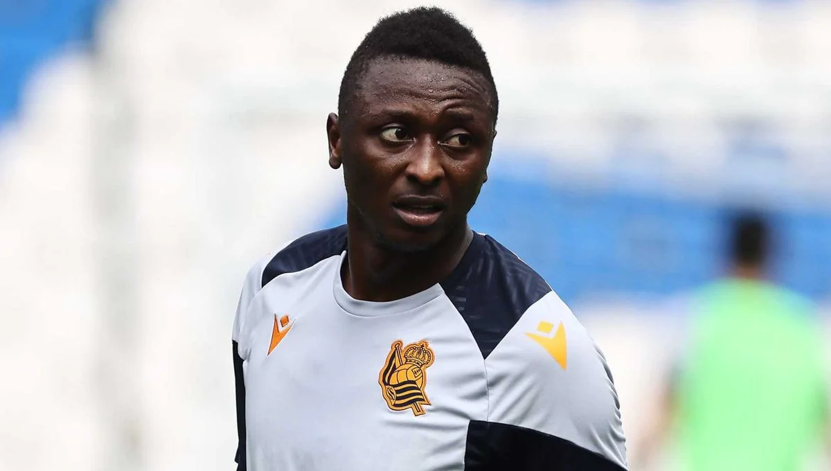 Umar Sadiq recupera la sonrisa en la Real Sociedad