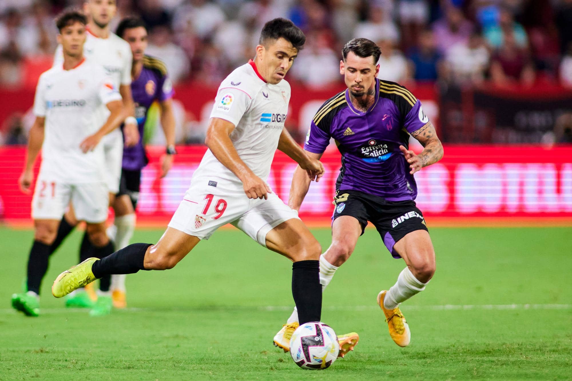 Marcos Acuña podría salir del Sevilla FC