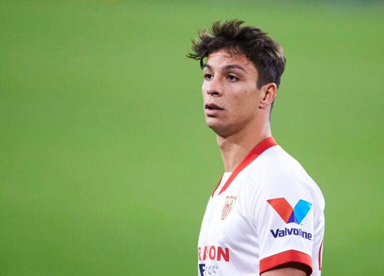 Óliver Torres, en la rampa de salida del Sevilla FC