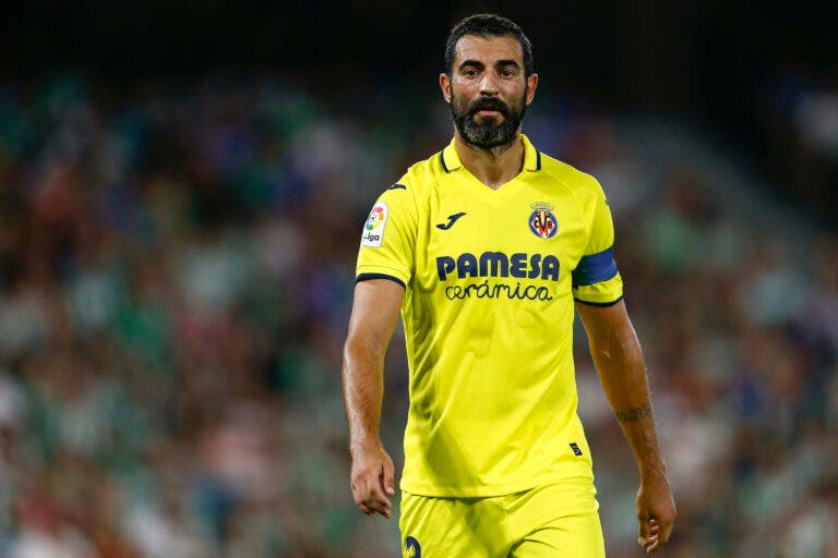 El Villarreal CF busca sustituto para Albiol