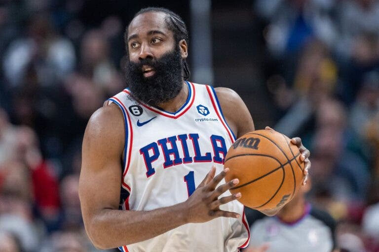 James Harden ya forma parte de los Clippers