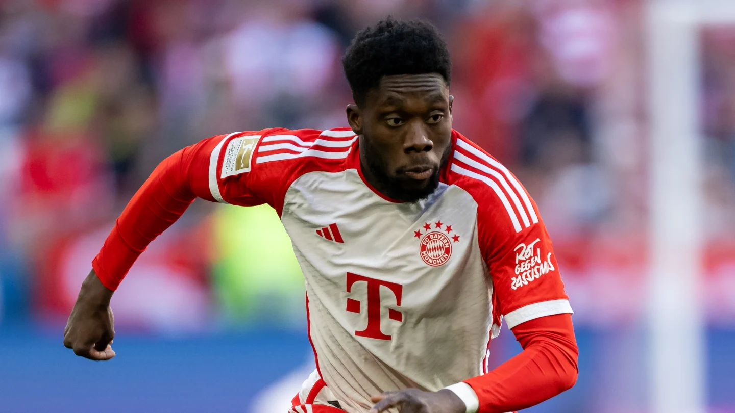 Alphonso Davies sigue en la agenda del Real Madrid