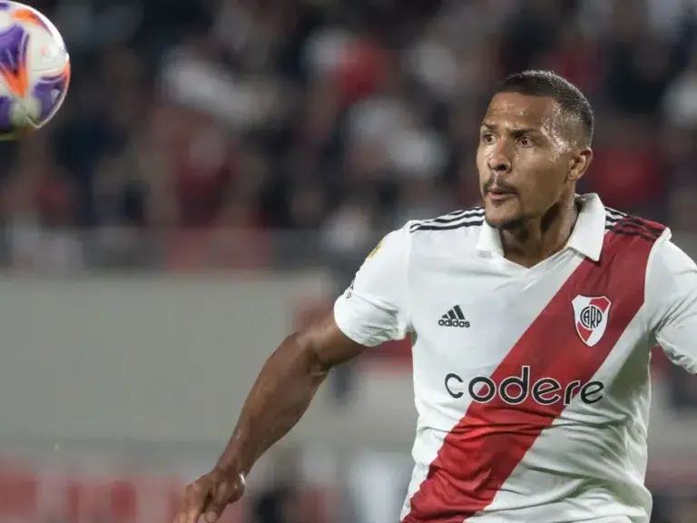 Salomón Rondón en la mira del Oviedo