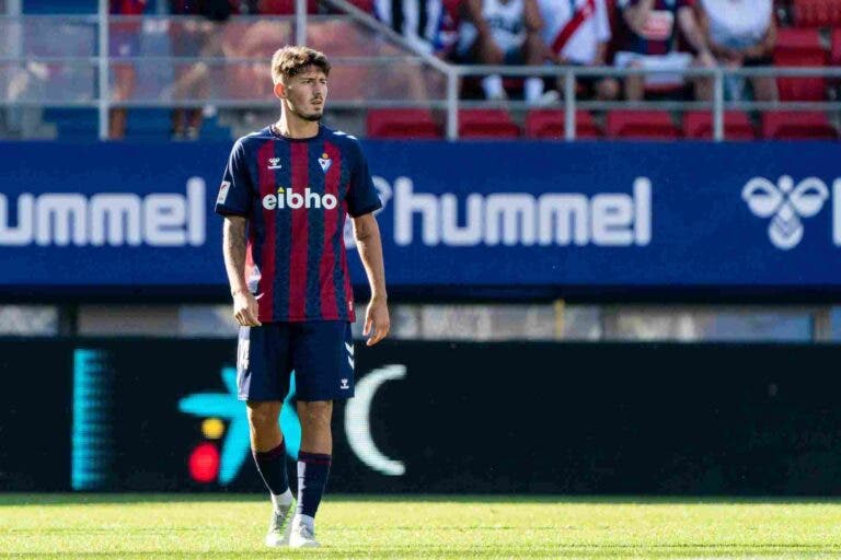 El Athletic no permitirá jugar a un futbolista del Eibar