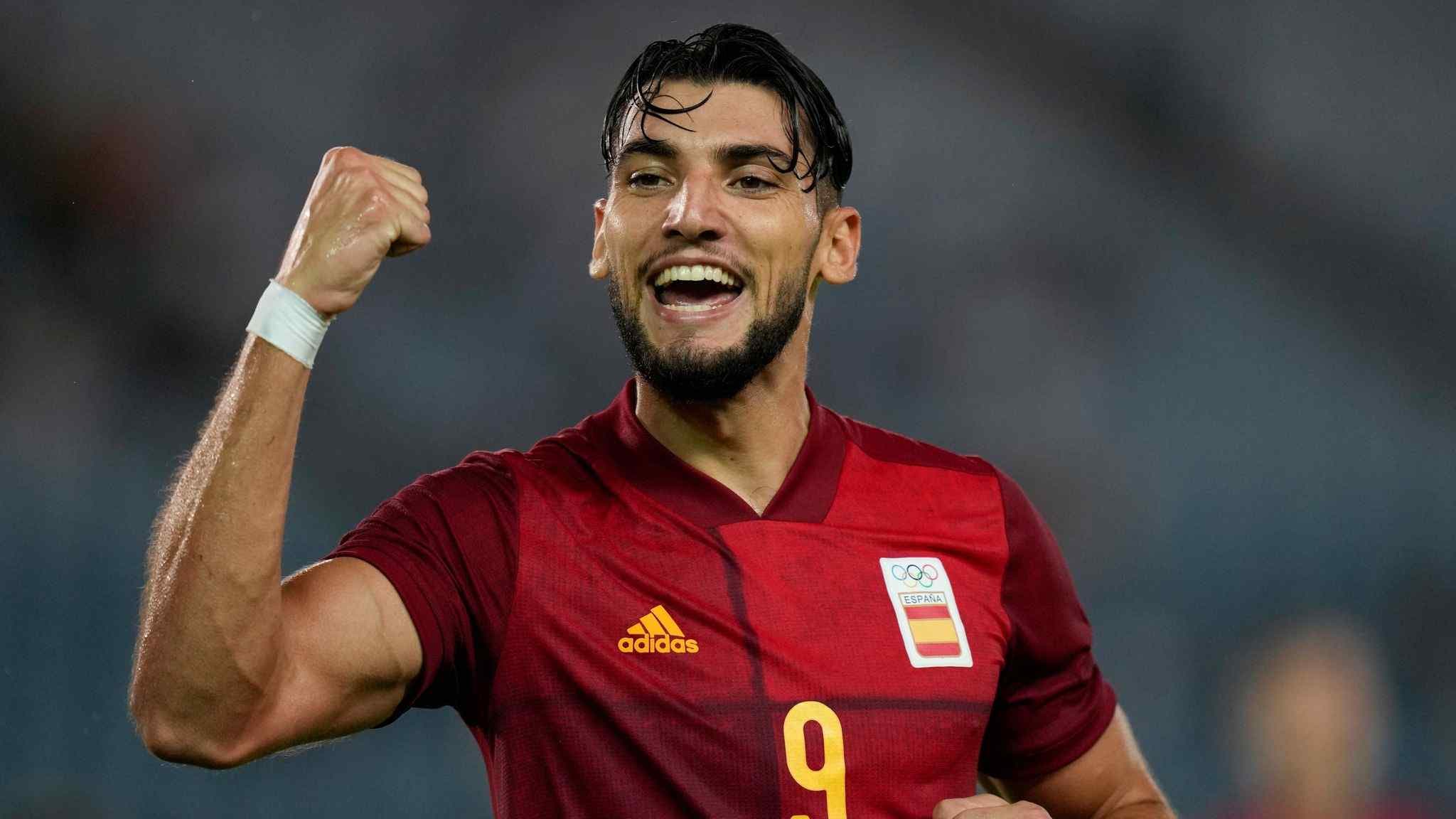 Rafa Mir, más cerca del Valencia CF