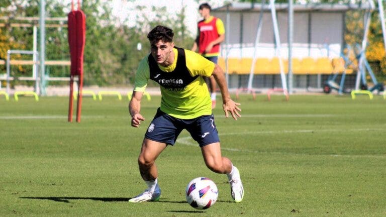 Álex Forés Levante UD