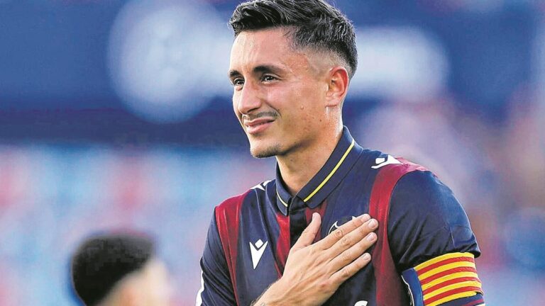 Pablo Martínez, capitán del Levante UD, pretendido por el RCD Espanyol como agente libre para la temporada 2026/27.