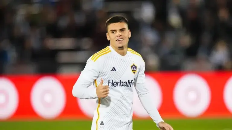 Gabriel Pec, delantero que quiere el Atlético de Madrid