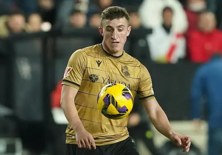 Mariezkurrena jugador de la Real Sociedad