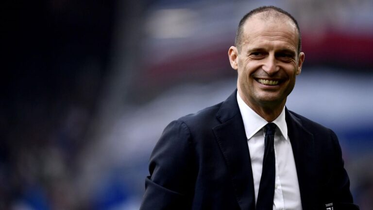 Massimiliano Allegri en el banquillo del Milan durante la temporada 2025-26, vinculado al Real Madrid como posible sustituto de Arbeloa