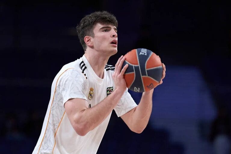 Hugo González Draft